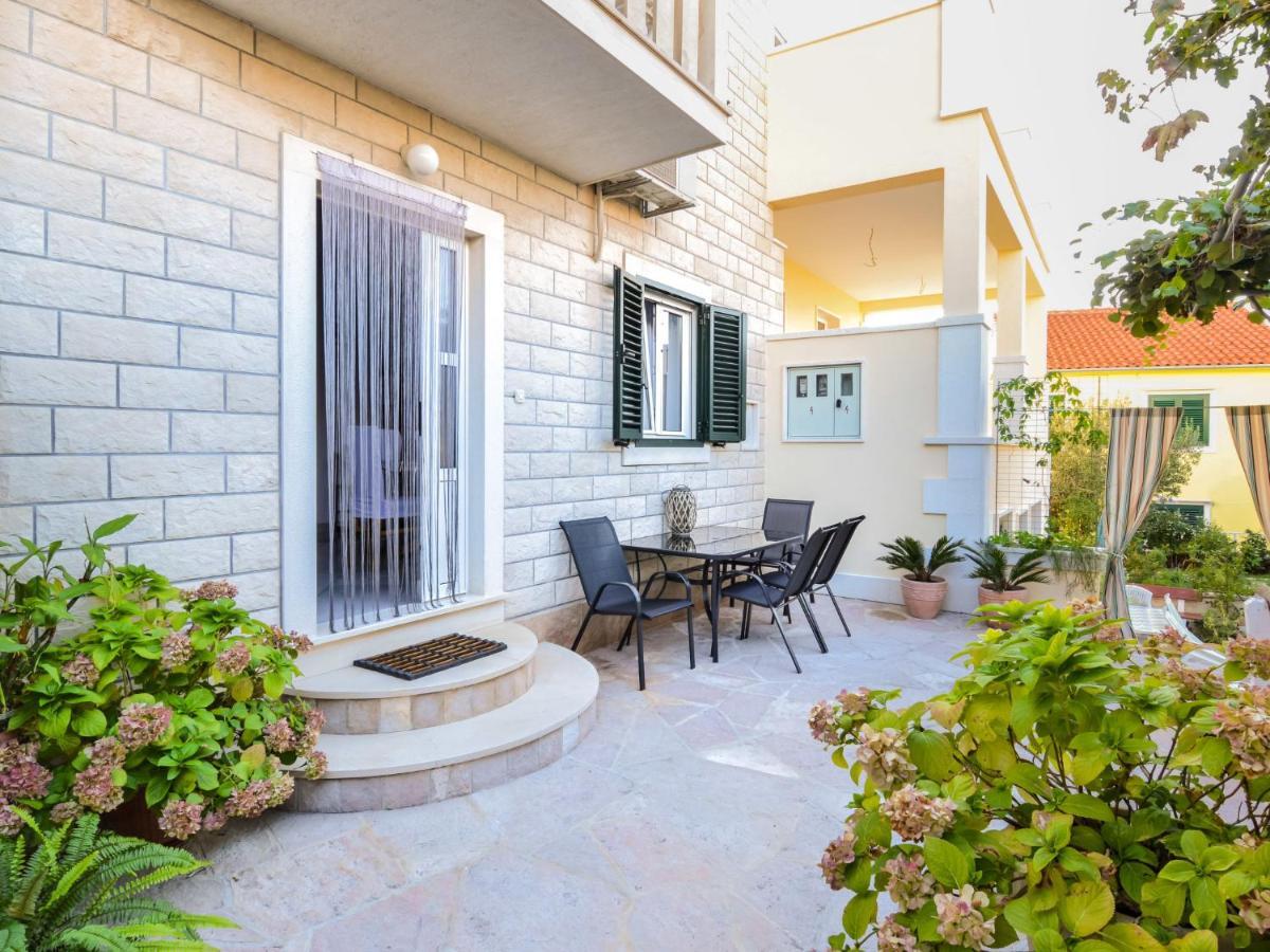 Apartment Ana - Brc100 By Interhome Supetar Exterior photo